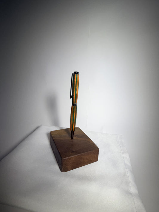 Kickflip — Colored Laminate Pen — detail