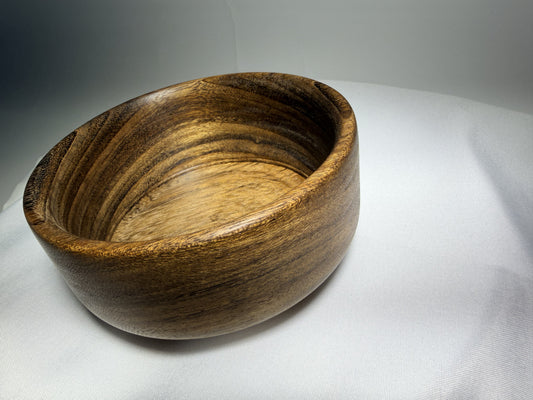 Simple Pleasures walnut bowl, interior grain